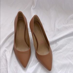 14th & Union Brown Pumps